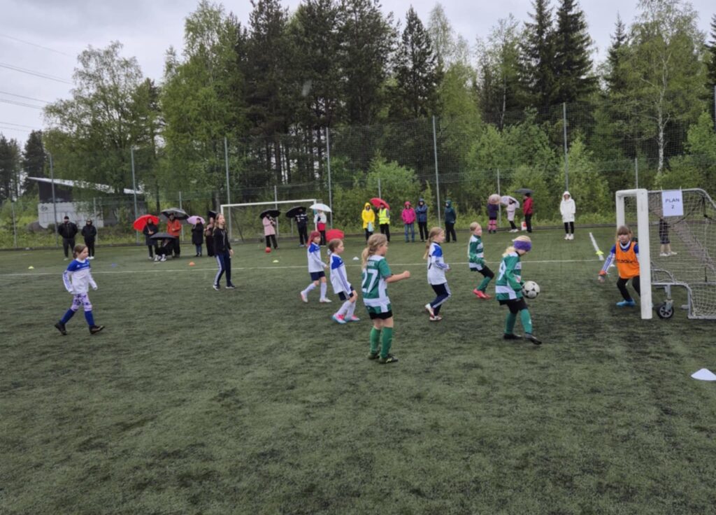 Första sammandraget för IFK Luleås flickor födda 2017 – en dag fylld av glädje trots regnet 3 Första sammandraget för IFK Luleås flickor födda 2017 – en dag fylld av glädje trots regnet 3